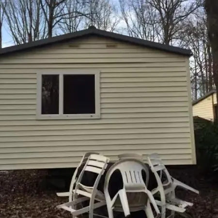 Mobil Pres De Paris Campsite